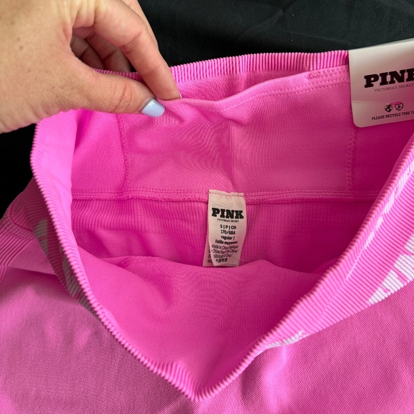 PINK Soft Seamless Leggings - Picture 3 of 7